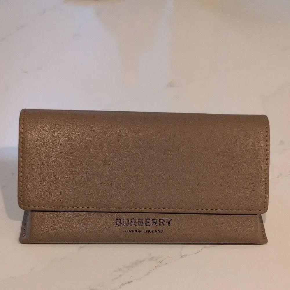 Burberry England BrownβLeather Eye Glass Case